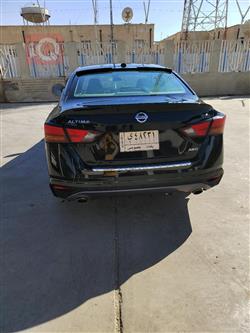 نيسان ألتيما